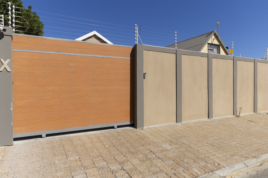 2 Bedroom Property for Sale in Admirals Park Western Cape